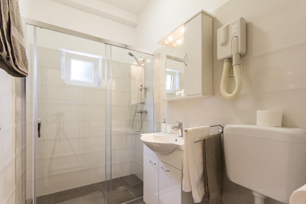 Rooms Vilena Medulin Exterior foto