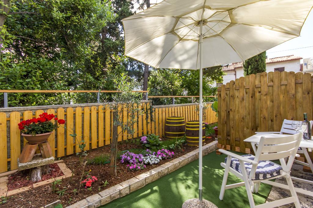 Rooms Vilena Medulin Exterior foto