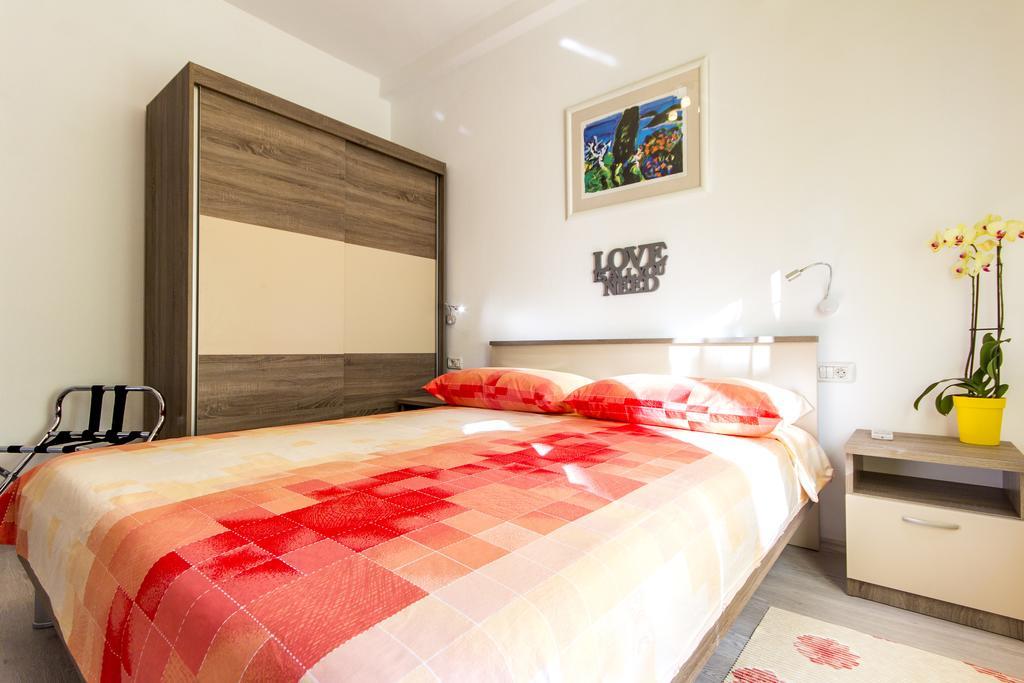 Rooms Vilena Medulin Exterior foto