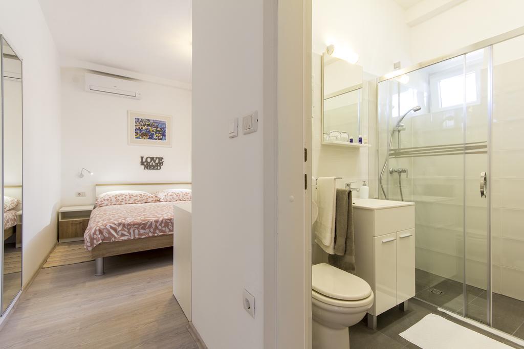 Rooms Vilena Medulin Exterior foto