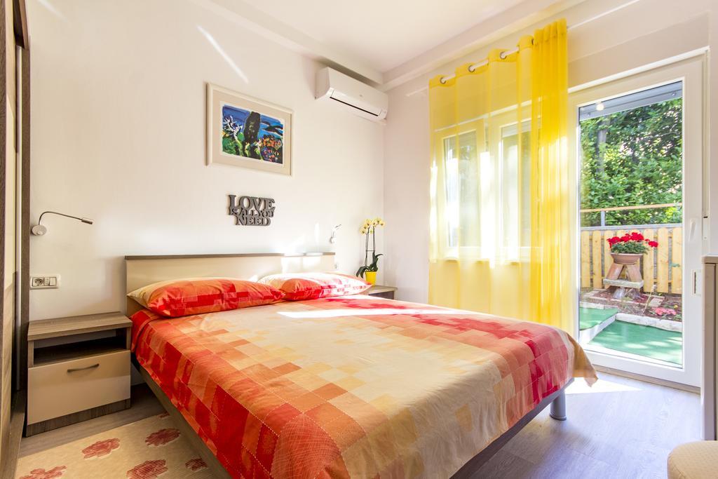 Rooms Vilena Medulin Exterior foto