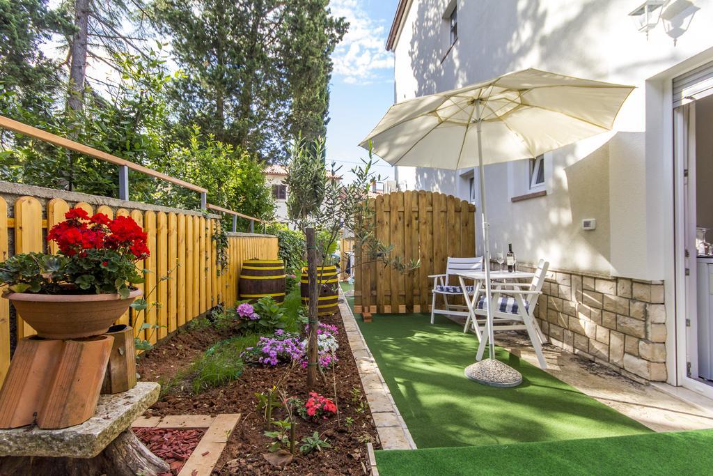Rooms Vilena Medulin Exterior foto