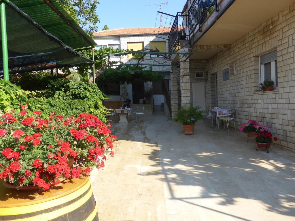 Rooms Vilena Medulin Exterior foto