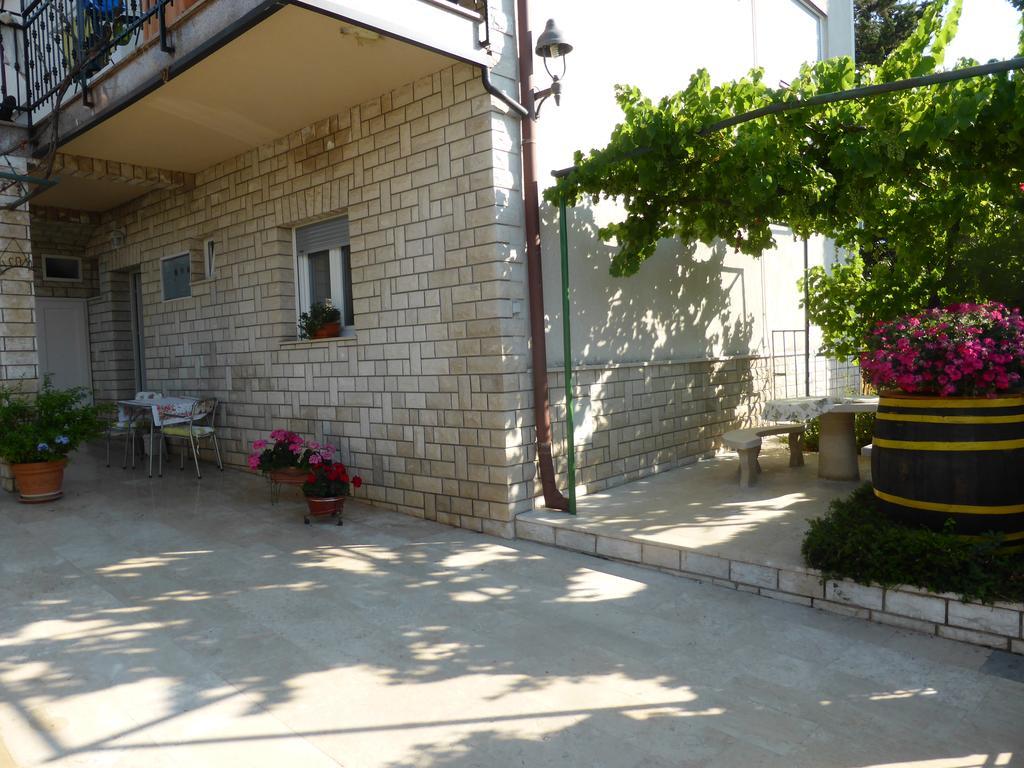 Rooms Vilena Medulin Exterior foto