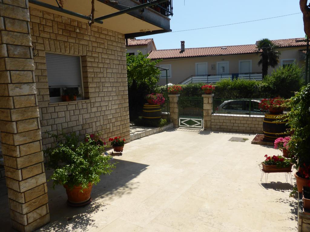 Rooms Vilena Medulin Exterior foto